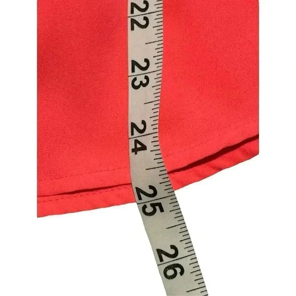 Express Women’s Small Pink Hidden Button Soft‎ Short Sleeved Top - Picture 5 of 7